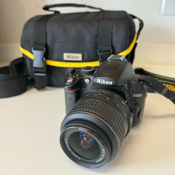 Nikon Other - Nikon D5000 DSLR Camera with Bag